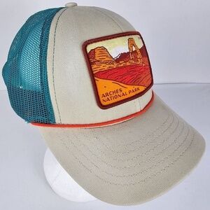 SENDERO ARCHES NATIONAL PARK - SnapBack Trucker Hat - Sold Out Online